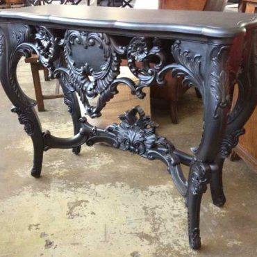 Baroque Console