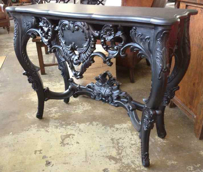 Baroque Console