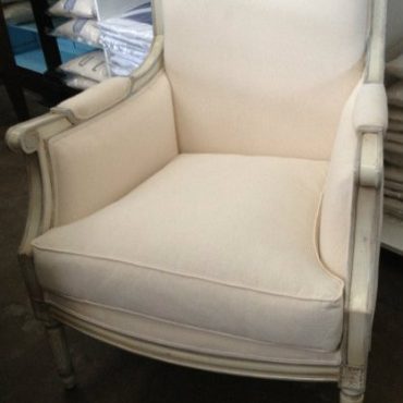 Jacob Bergere Distressed Grey