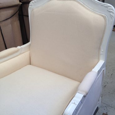 De Nuit Bergere - White - Close up