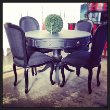 Cobble Hill Dining Table