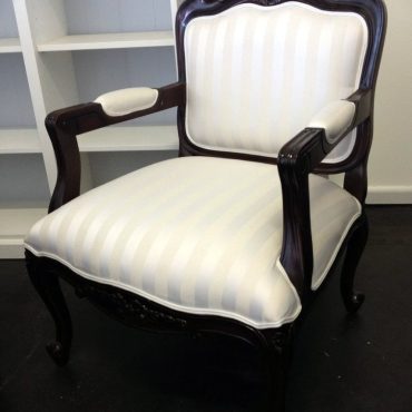 Mahogany Brown Bergere