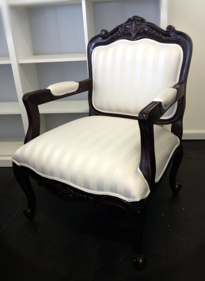 Mahogany Brown Bergere