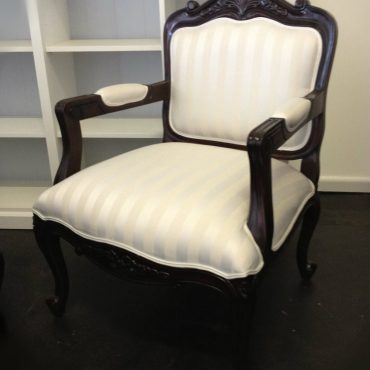 Mahogany Brown Bergere