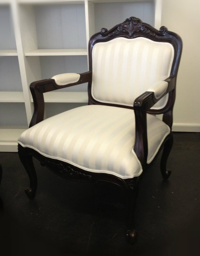 Mahogany Brown Bergere