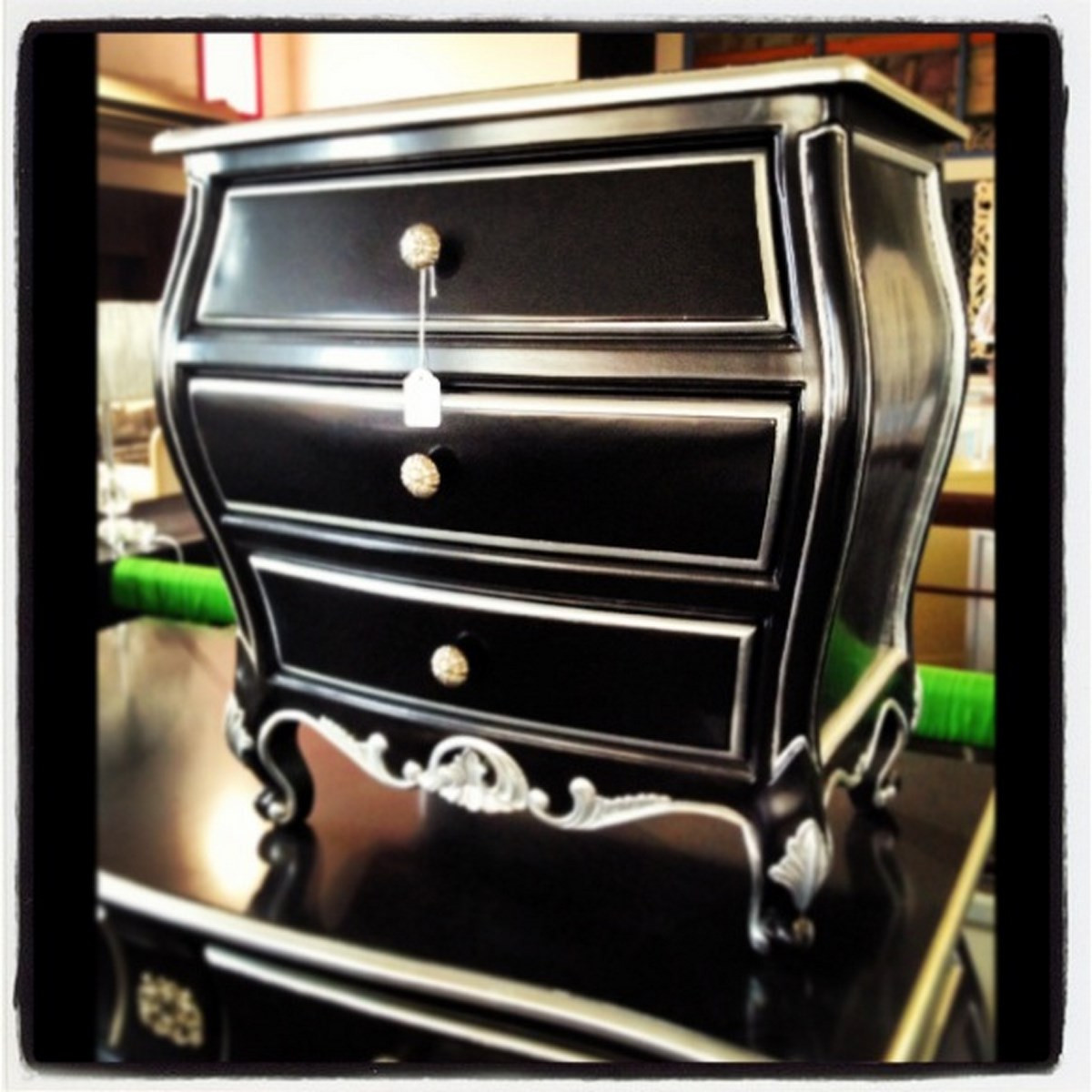 Couleur Medoc Bedside