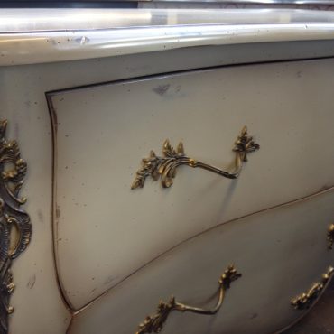 Piccini Commode in Distressed White