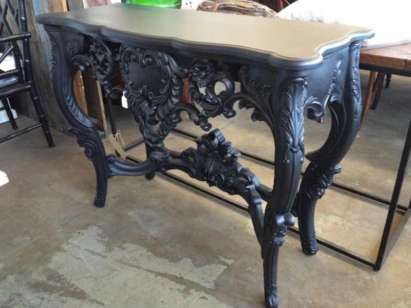 Baroque Console