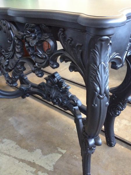 Baroque Console