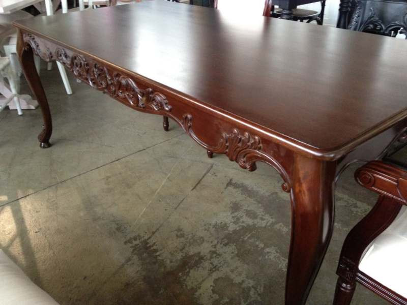 Laurent Dining Table