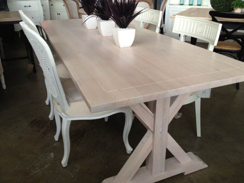 Lyon Dining Table