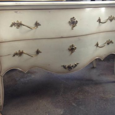 Piccini Commode in Distressed White