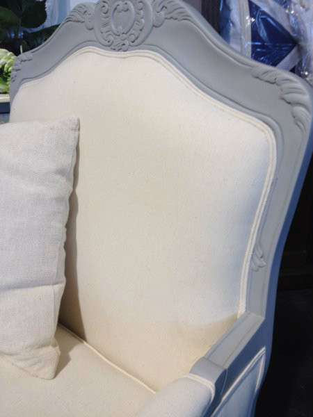 De Nuit Bergere Grey Close Up