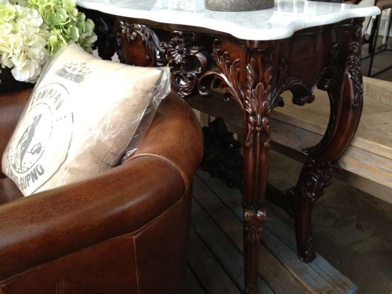 Baroque Console - Mahogany Brown with Carrera Marble Top