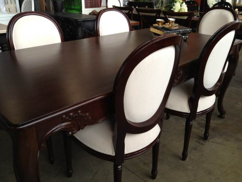 Laurent Dining Table - Mahogany Brown