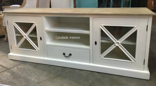 South Hamptons TV Unit