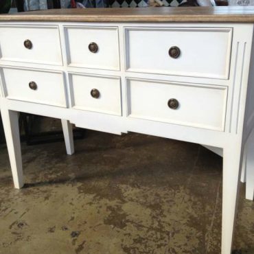 Peninsula Buffet in White with Limewash Top