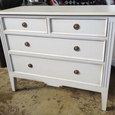 Peninsula 4 Drawer Chest