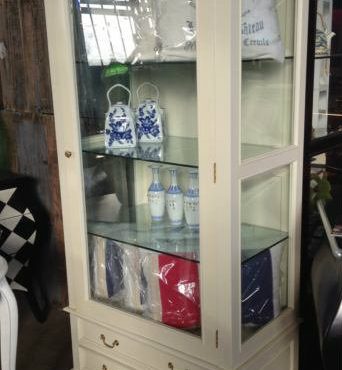 Peak Display Cabinet