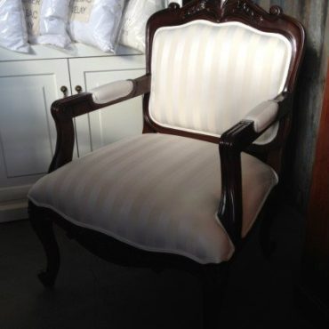 Mahogany Brown Bergere