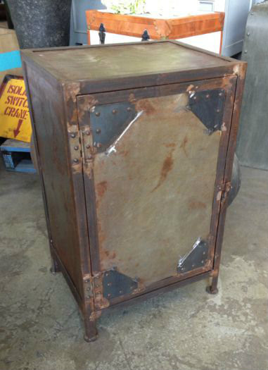 Foundry Industrial Side Table / Bedside