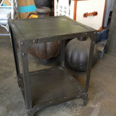 Forge Industrial Side / Lamp Table