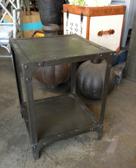 Forge Industrial Side / Lamp Table