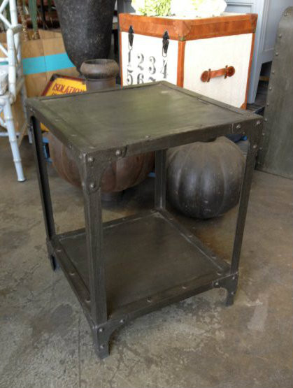 Forge Industrial Side / Lamp Table