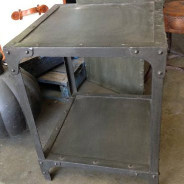 Forge Industrial Side / Lamp Table