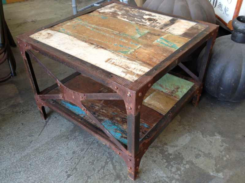 Knockout Industrial Rustic Lamp / Side Table