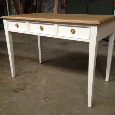 Peninsula Desk