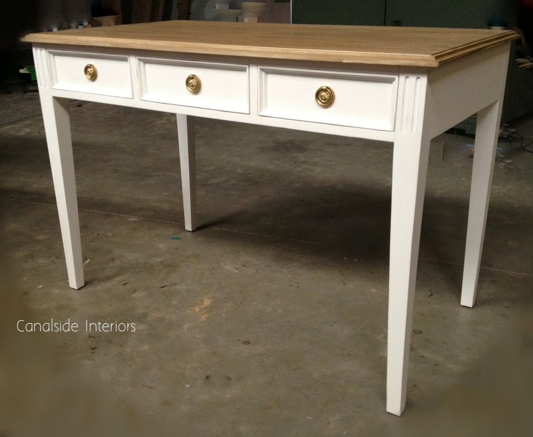 Peninsula Desk