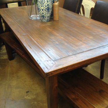 Suno Dining Table