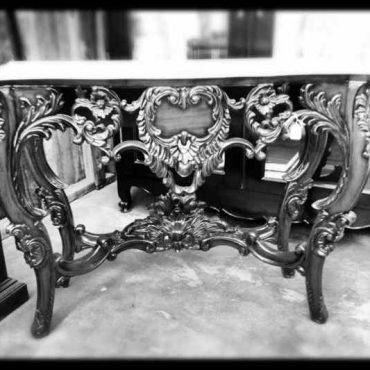 Baroque Console