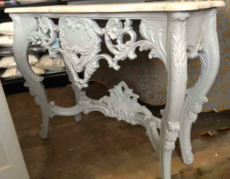 Baroque Console