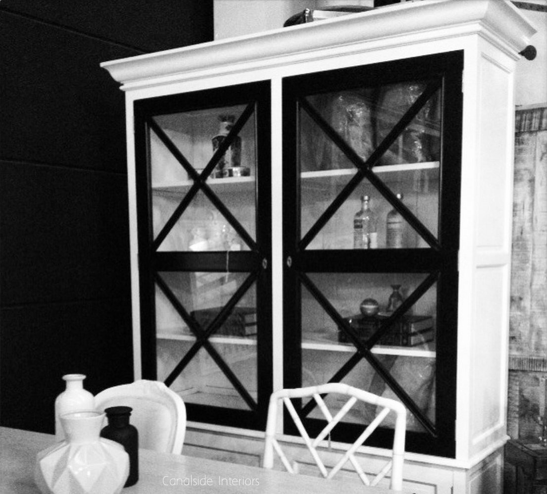 South Hamptons Wall Unit - Large