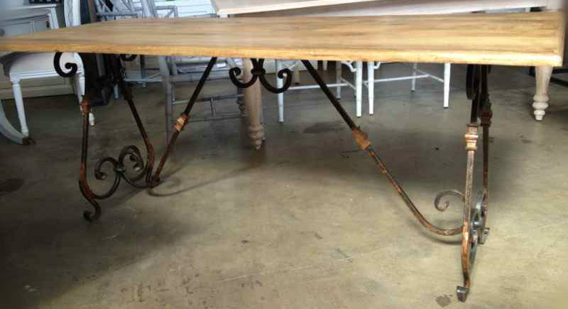 Alexandra Dining Table