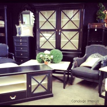 South Hamptons Wall Unit