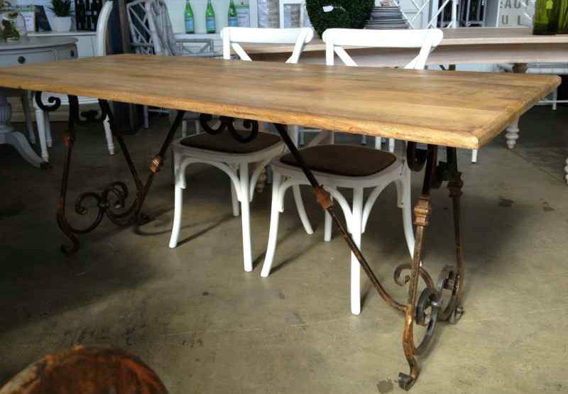 Alexandra Dining Table