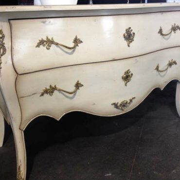 Piccini Commode in Distressed White