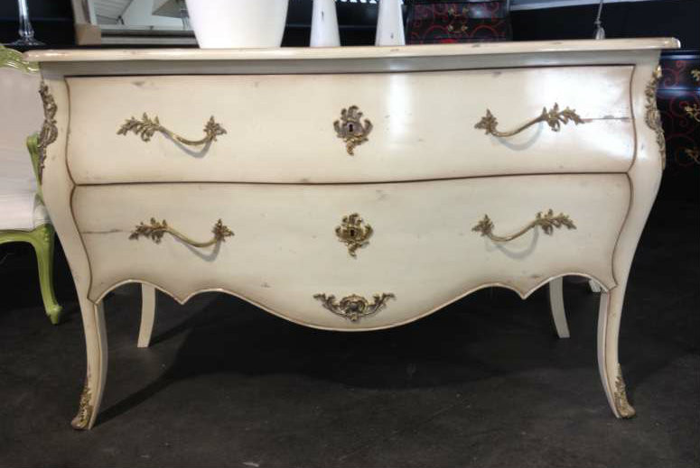 Piccini Commode in Distressed White