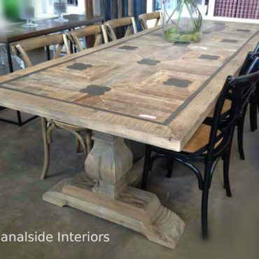 Greenwich Court Dining Table