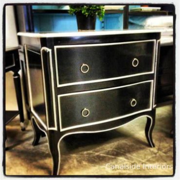 Frejus Commode