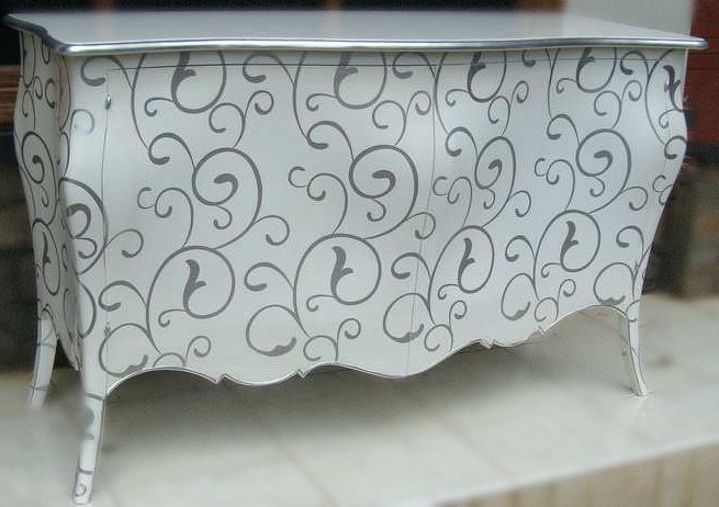 LNA_02_white_with_silver_castle_swirls_2526_trims_2528Comp2529__76118__58086.1553740826.1280.1280