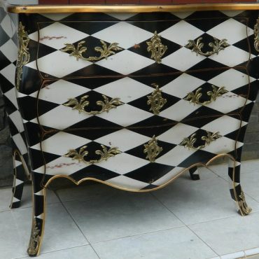 Bretigny Commode