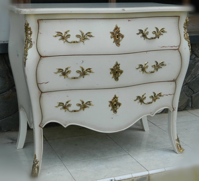 Bretigny Commode