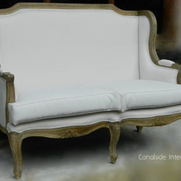 Louis 2 Place Canape Lounge