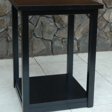 South Hamptons Side Table