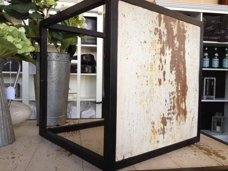 Shabby Chic Lamp Table