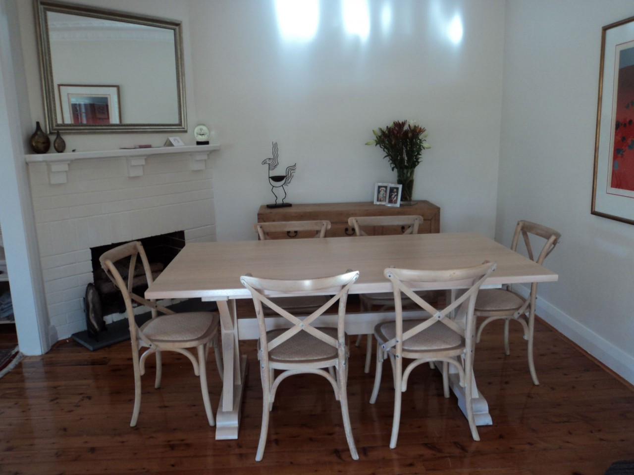 dining_table_and_chairs_0061__27235__89567.1553740960.1280.1280